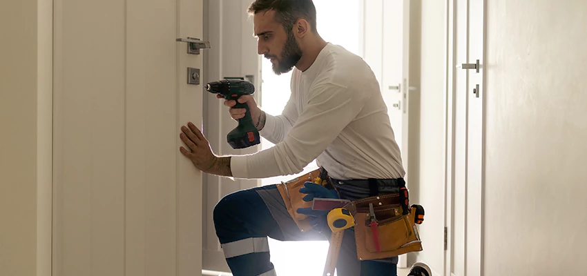 Mailbox Lock Installation Expert in South Monrovia Island, California