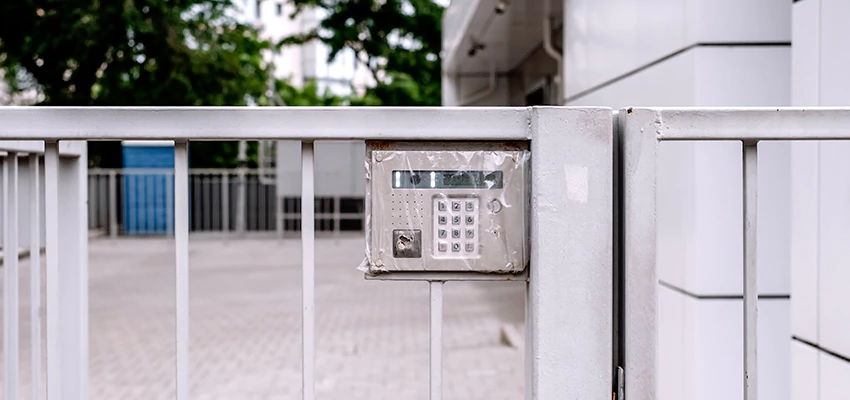 Gate Locks For Metal Gates in South Monrovia Island, California