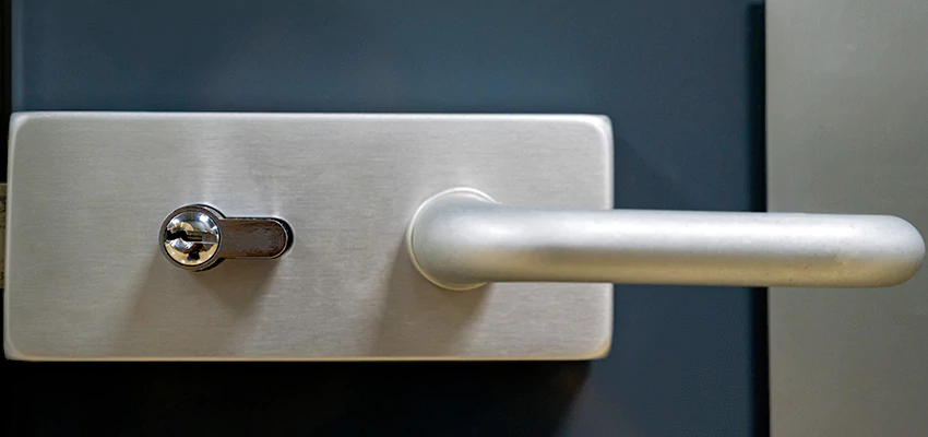 Change Patio Door Locks in South Monrovia Island, California