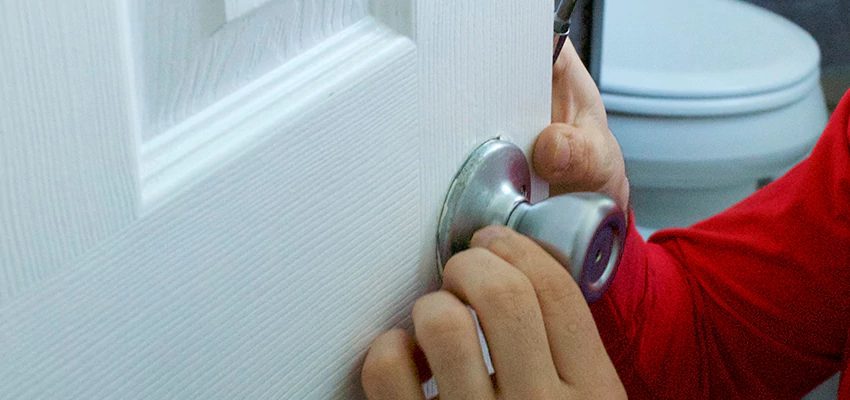 Vintage Door Knob Replacement in South Monrovia Island, CA